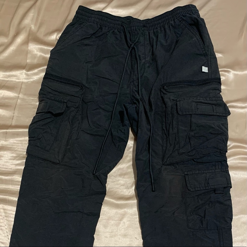 Urban Outfitters Cargo Pants (S)